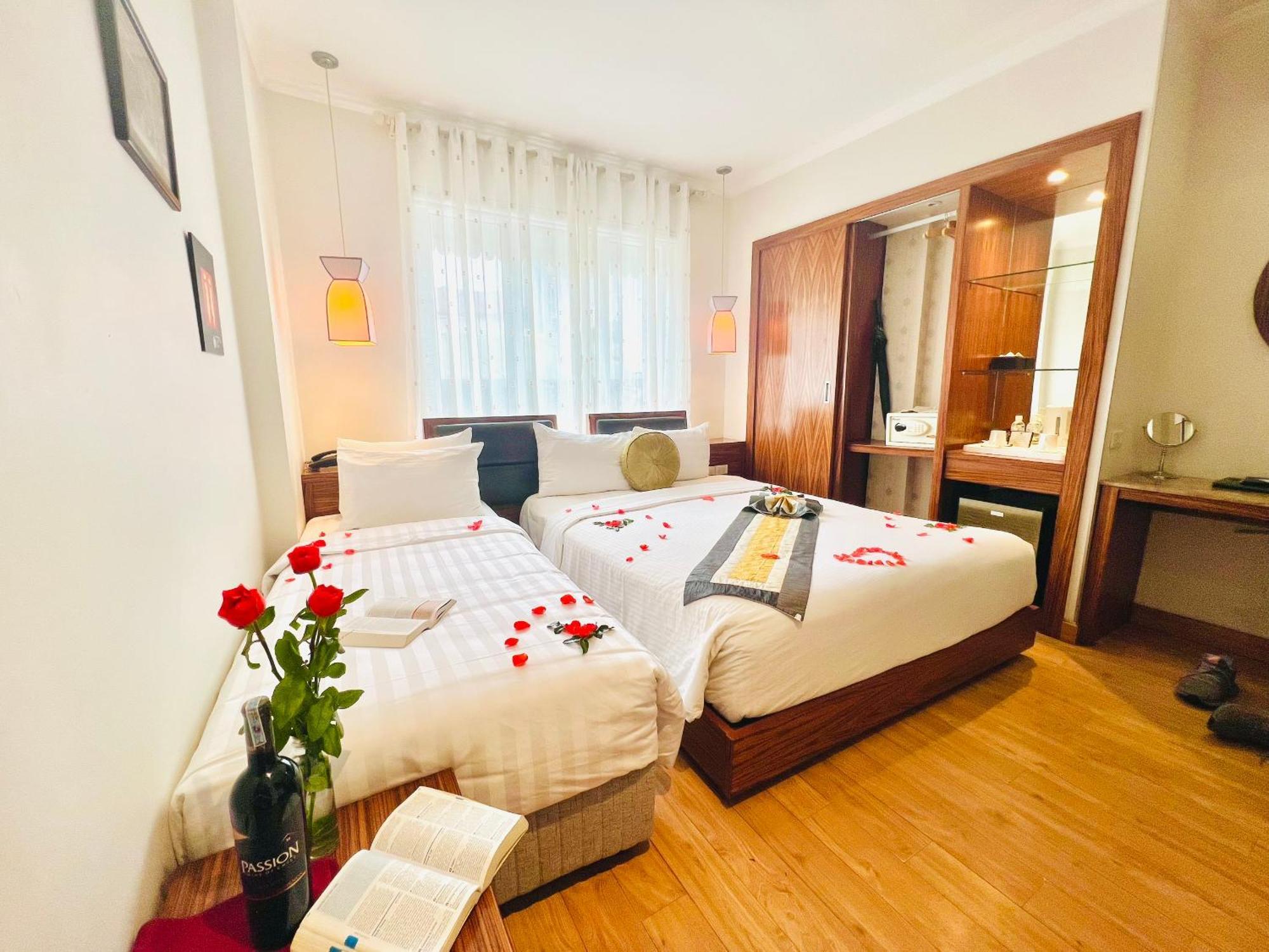Elite Central Hotel Hanoi Bagian luar foto